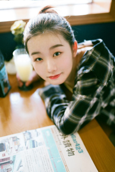 小魔女蒙娜